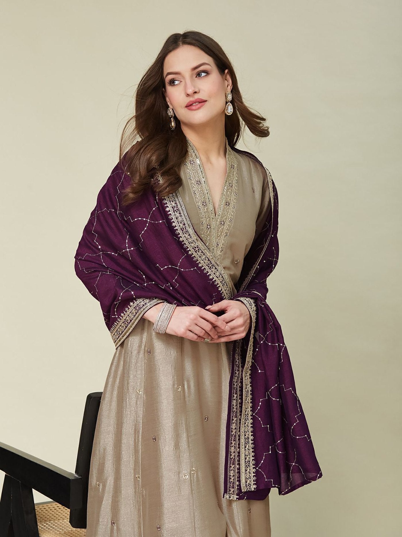 Women's Embroidered Vichitra Kurta Pant Set with Embroidered Lace Border Dupatta