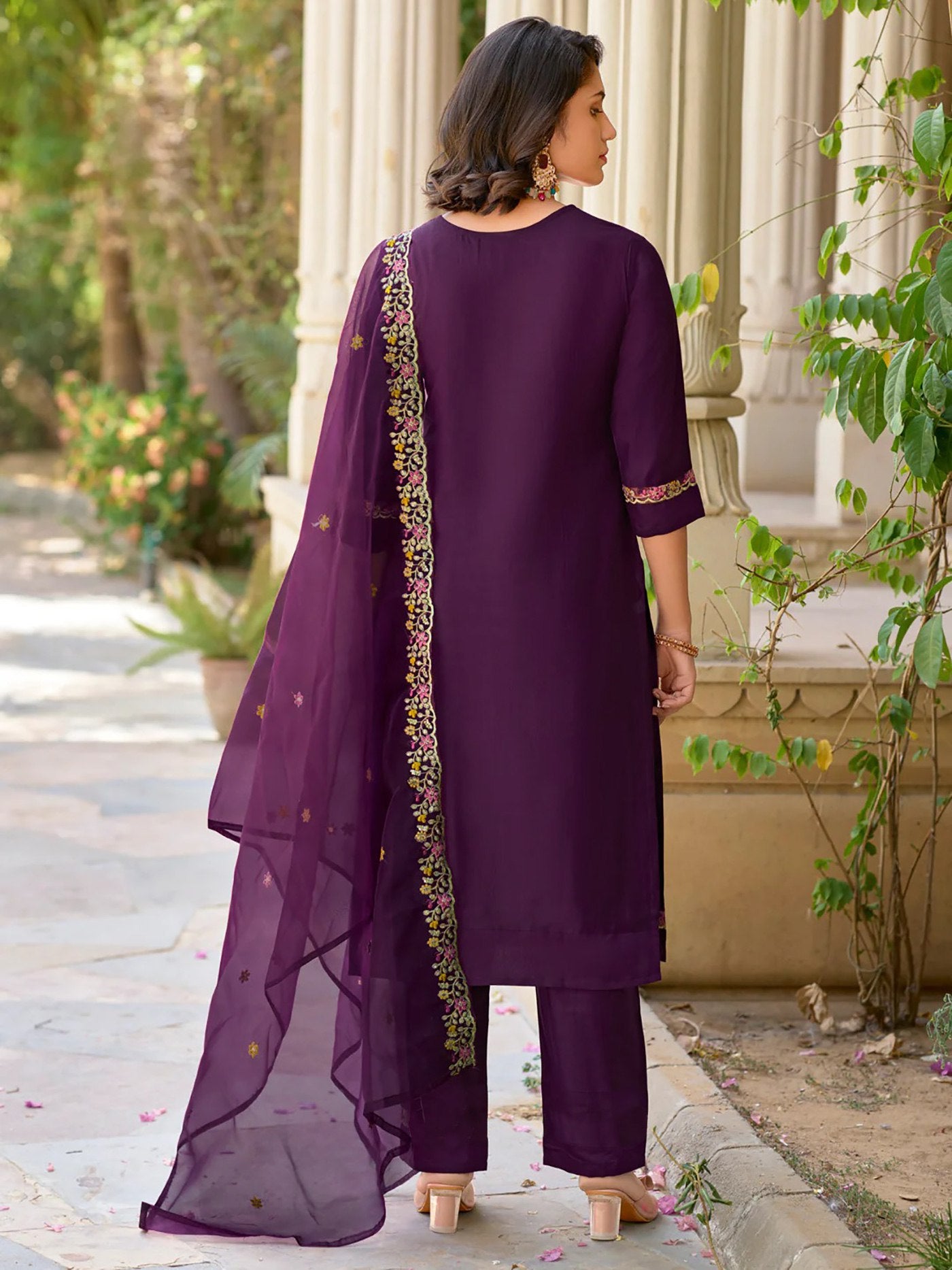 Women's Purple Embroidered Tesla Kurta Pant Dupatta Set