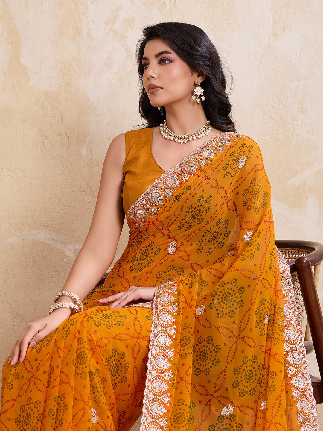 Women's Bandhej Print Georgette Saree with Cutwork Lace Border