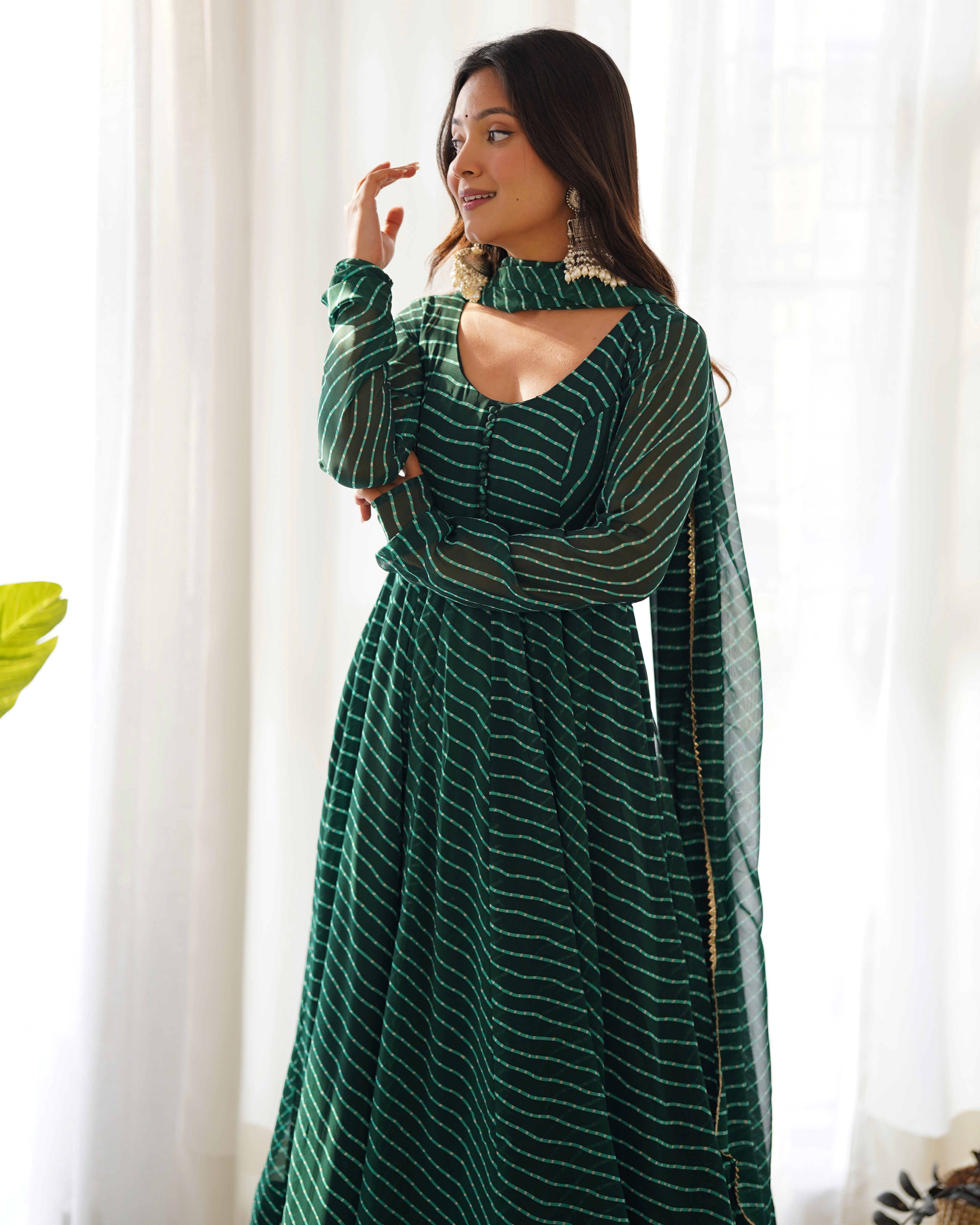 Women's Pure Fox Georgette Laheriya Print Anarkali Pant Dupatta Set