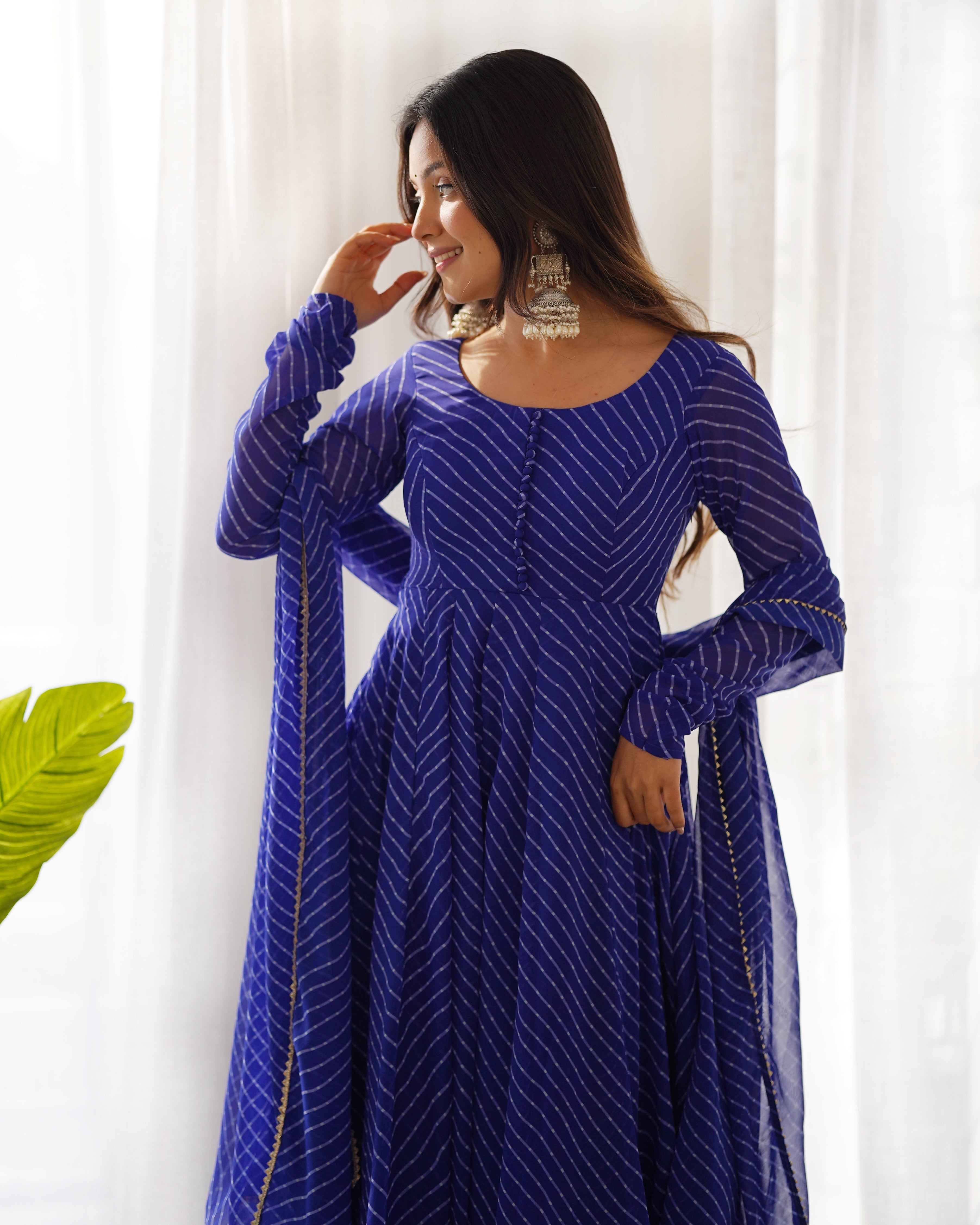 Women's Pure Fox Georgette Laheriya Print Anarkali Pant Dupatta Set