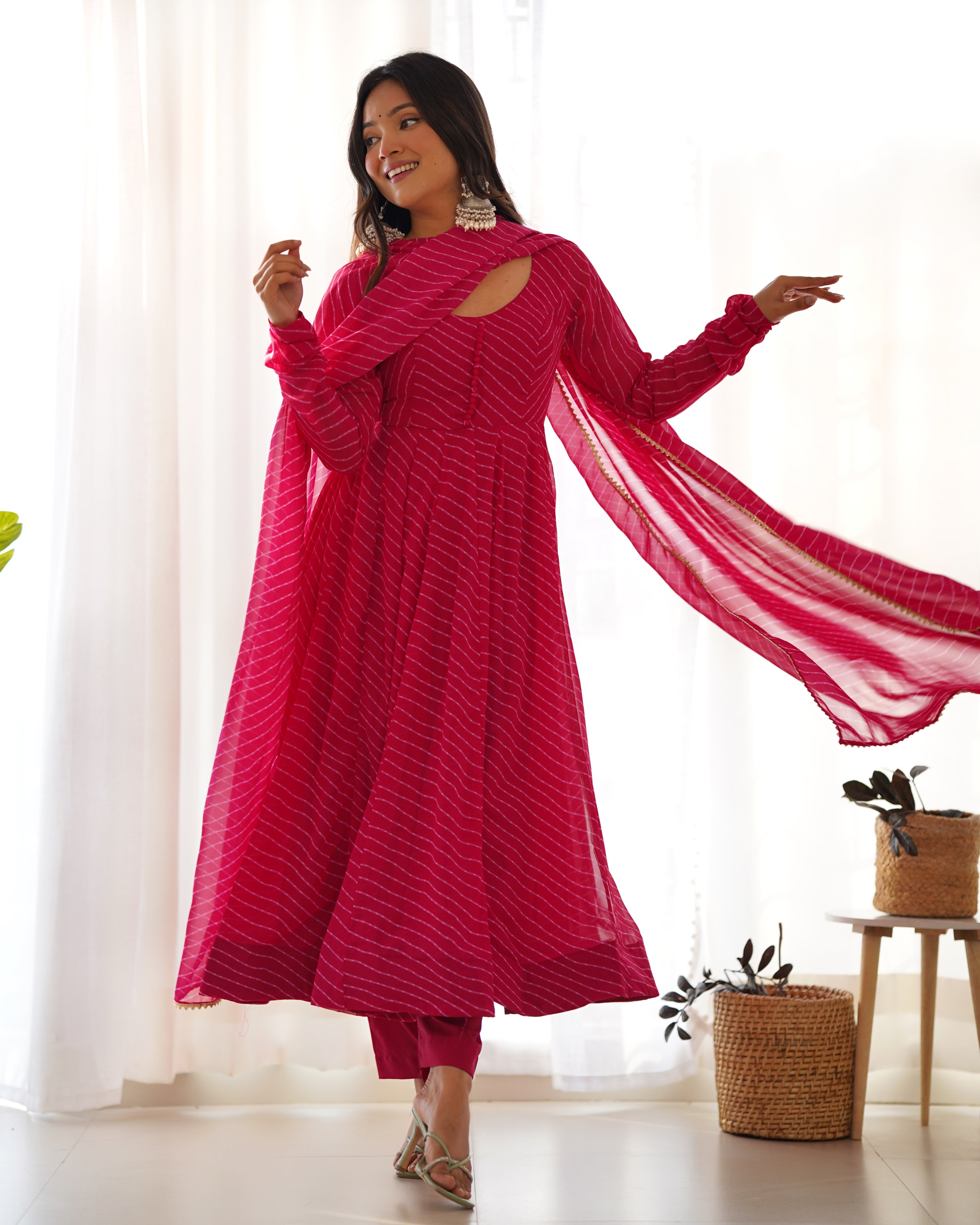 Women's Pure Fox Georgette Laheriya Print Anarkali Pant Dupatta Set