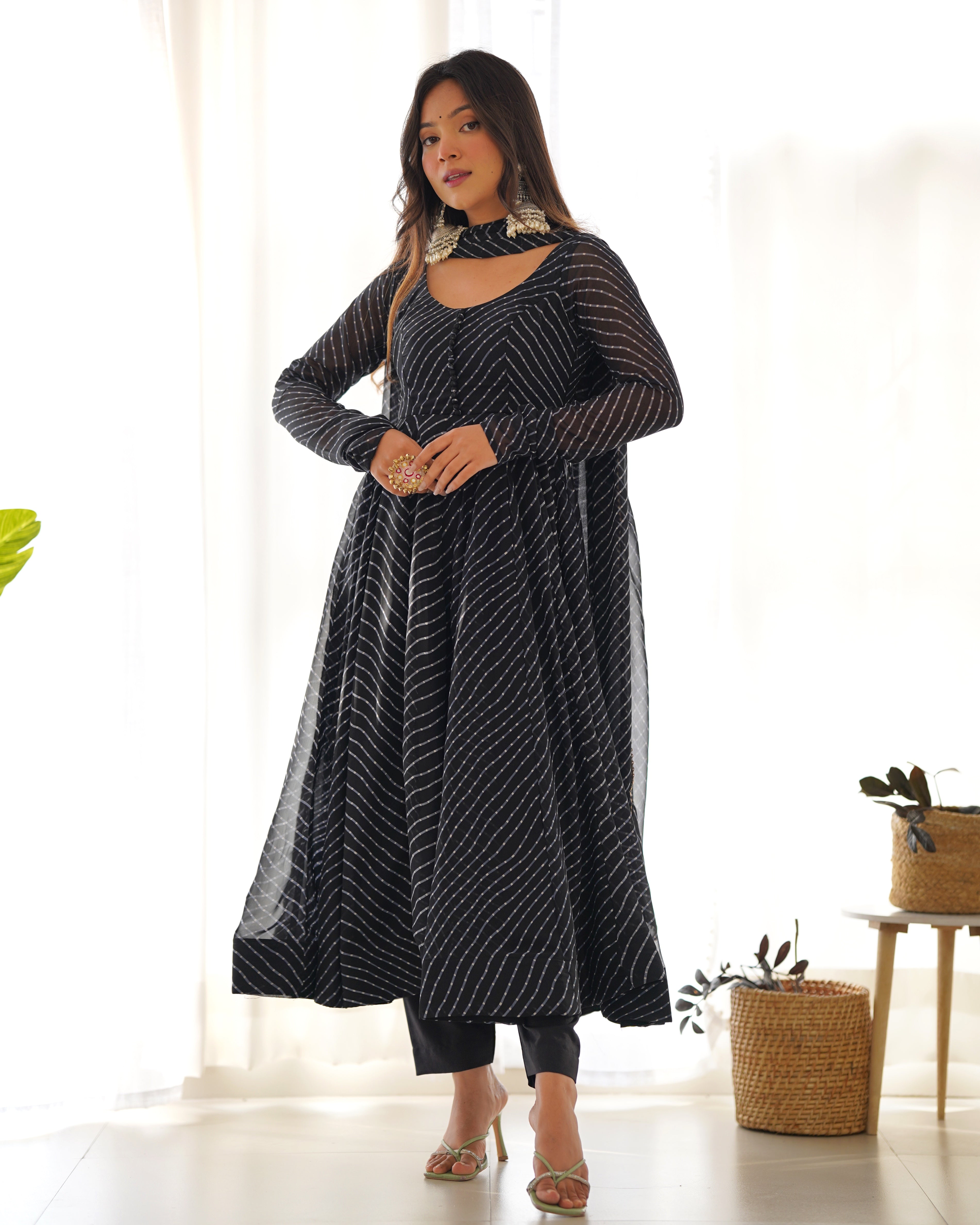 Women's Pure Fox Georgette Laheriya Print Anarkali Pant Dupatta Set
