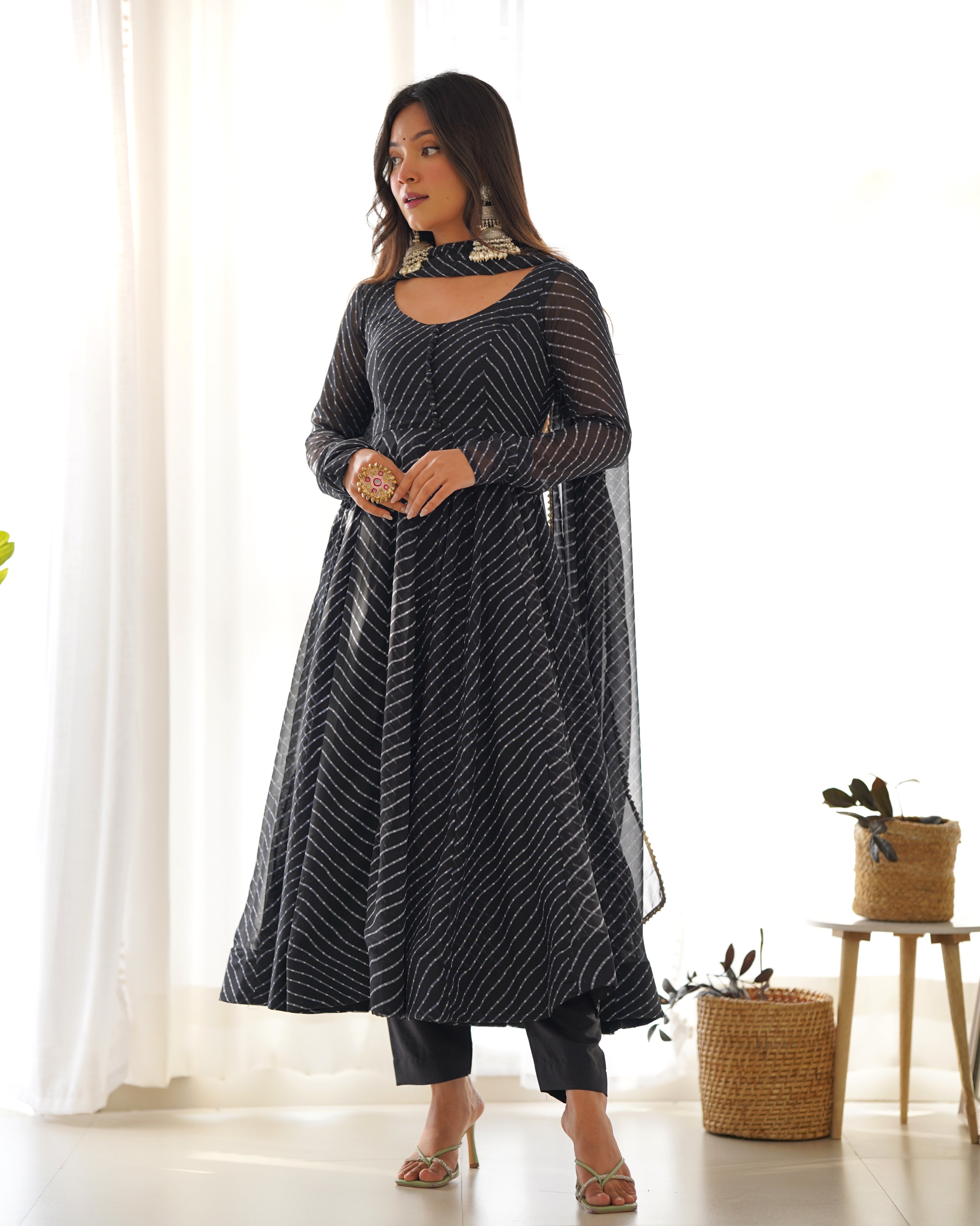 Women's Pure Fox Georgette Laheriya Print Anarkali Pant Dupatta Set