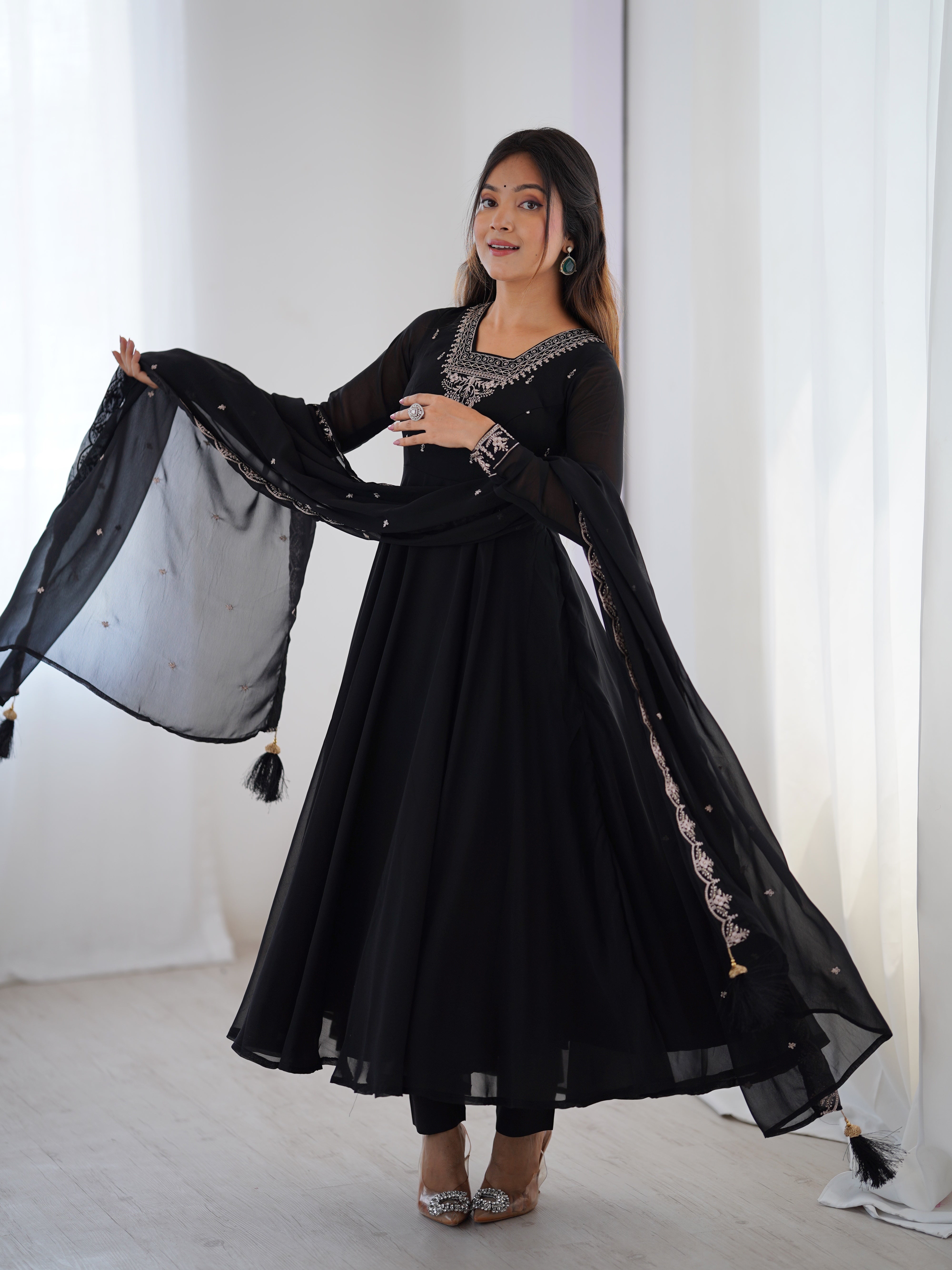 Women's Soft Fox Georgette Anarkali Pant Dupatta Set with Beads and Zari Work