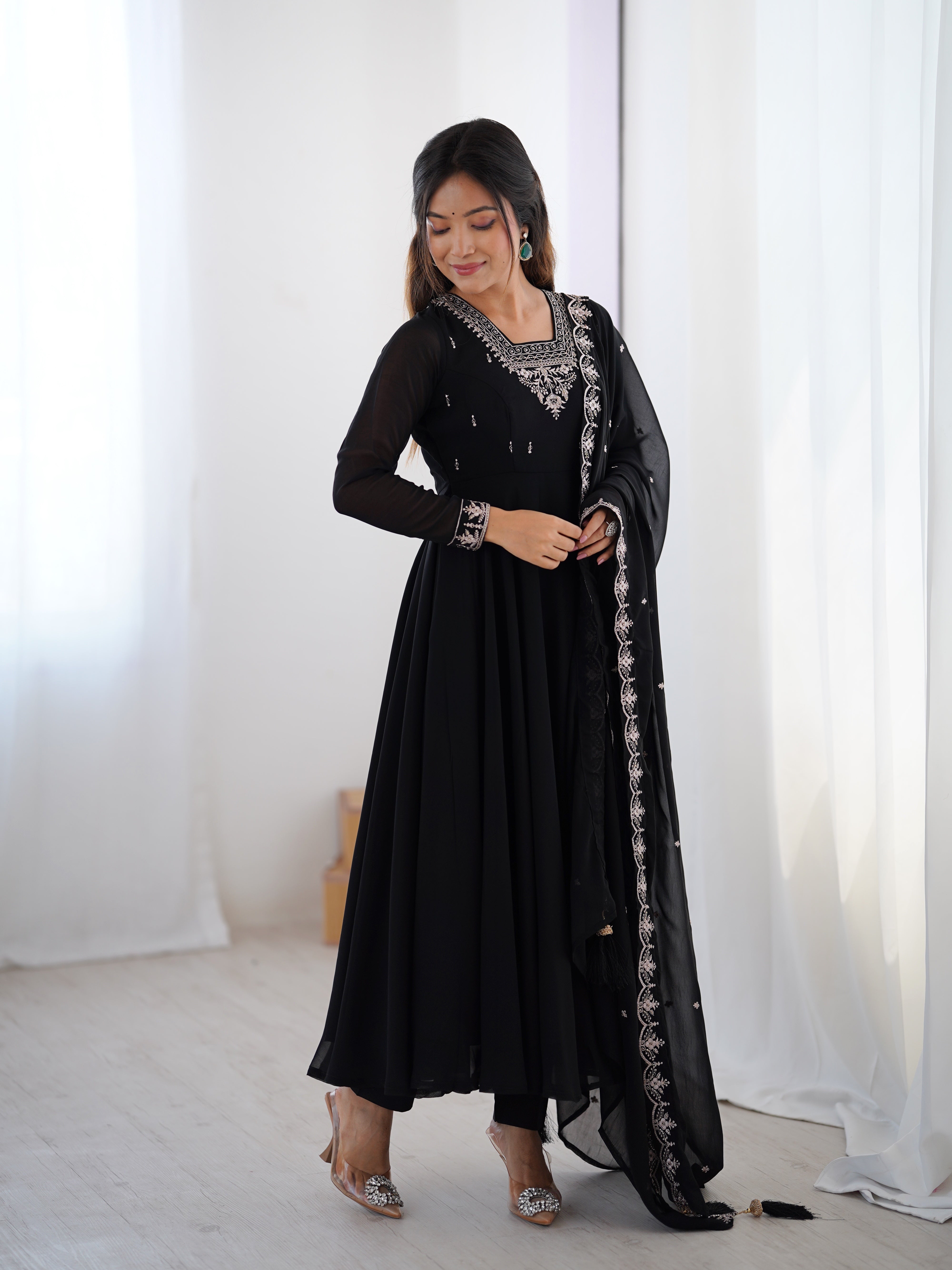 Women's Soft Fox Georgette Anarkali Pant Dupatta Set with Beads and Zari Work