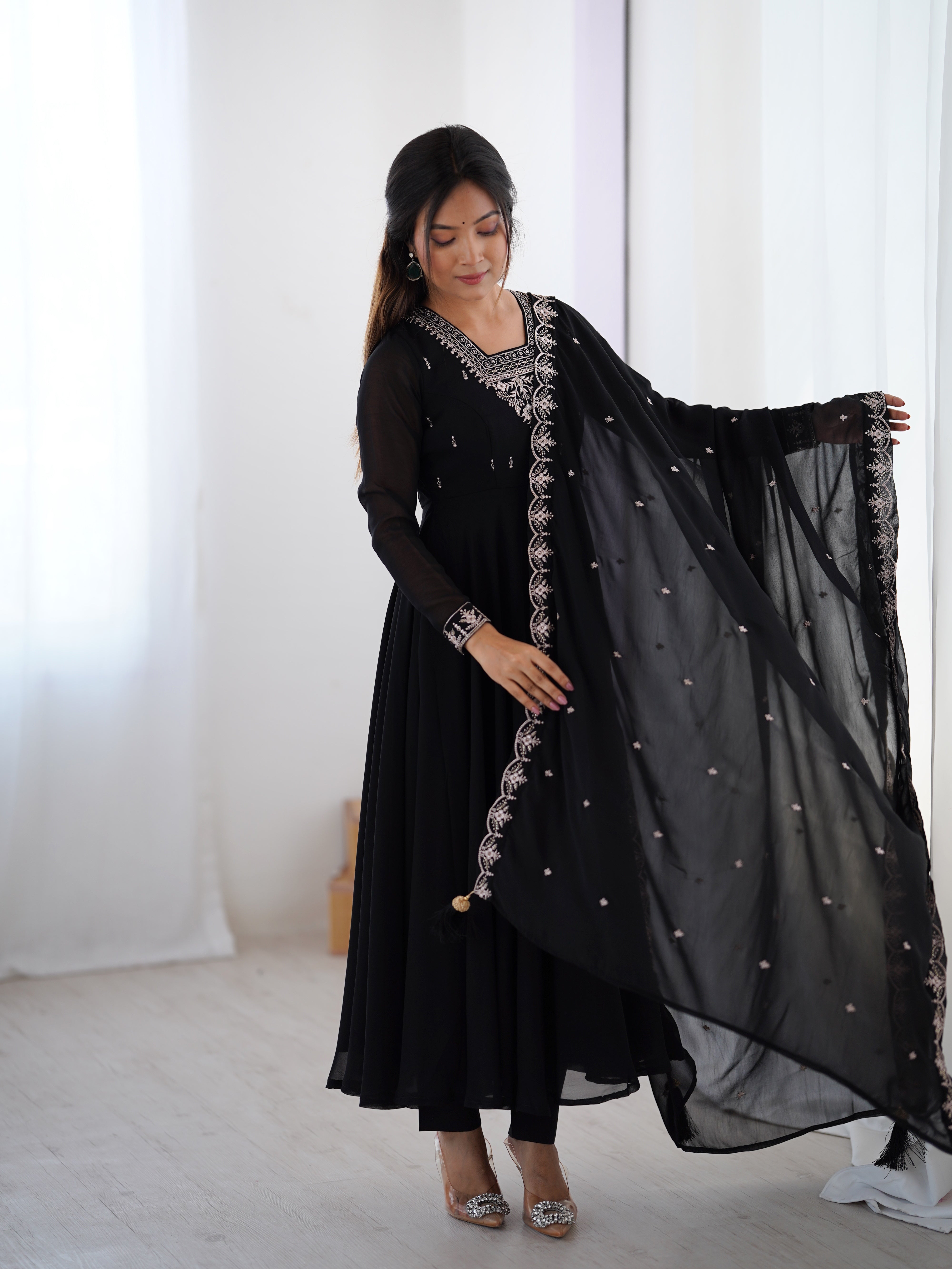 Women's Soft Fox Georgette Anarkali Pant Dupatta Set with Beads and Zari Work