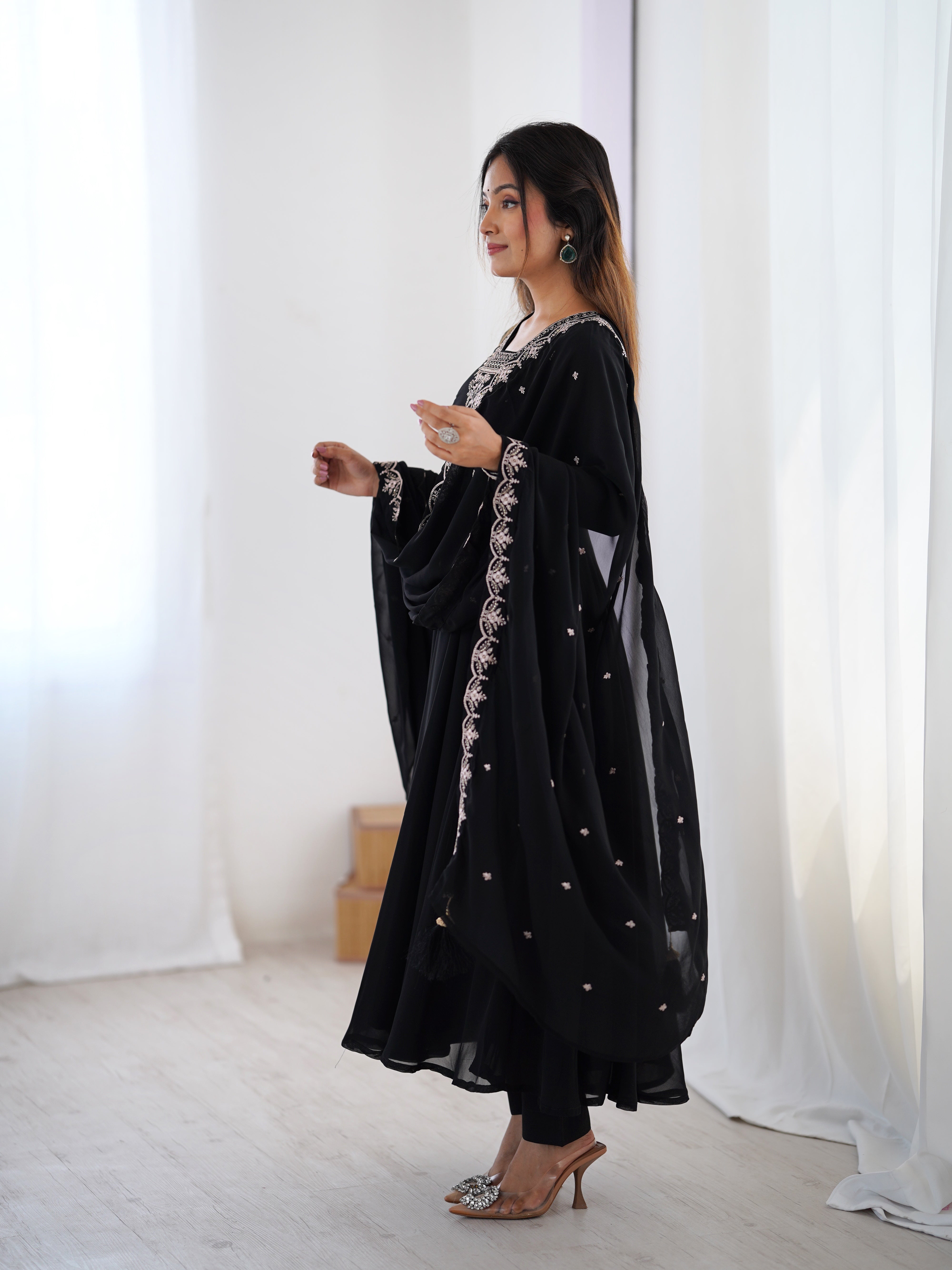 Women's Soft Fox Georgette Anarkali Pant Dupatta Set with Beads and Zari Work