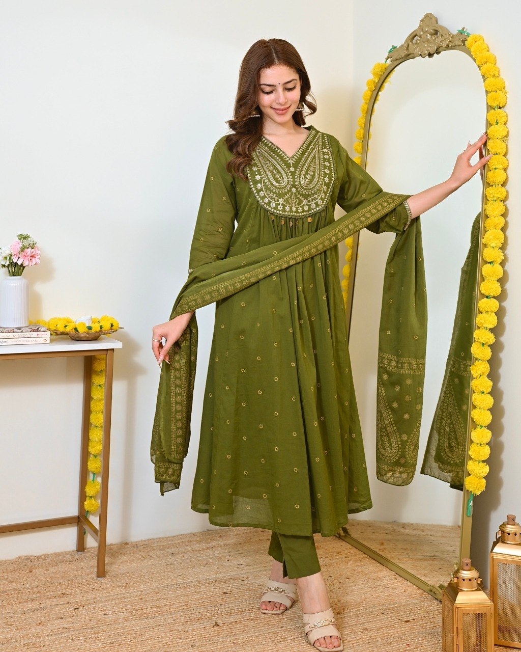 Women's Mul Chanderi Embroidered Kurta Pant Set with Printed Dupatta Party Wear Ethnic Suit