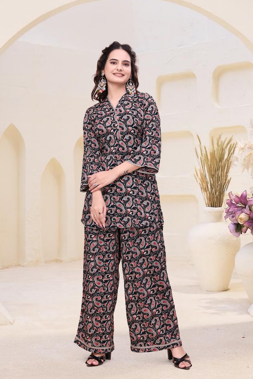 Printed Delta Fabric Co-Ord Set with V Neck