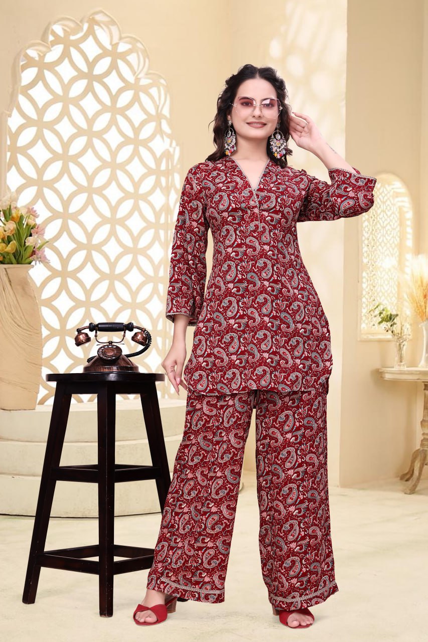 Printed Delta Fabric Co-Ord Set with V Neck