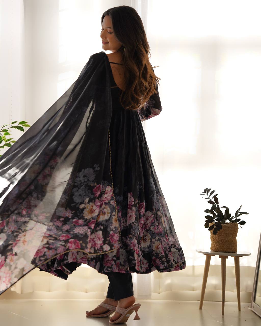 Women's Soft Organza Silk Printed Anarkali Pant Dupatta Set with Kali Pattern