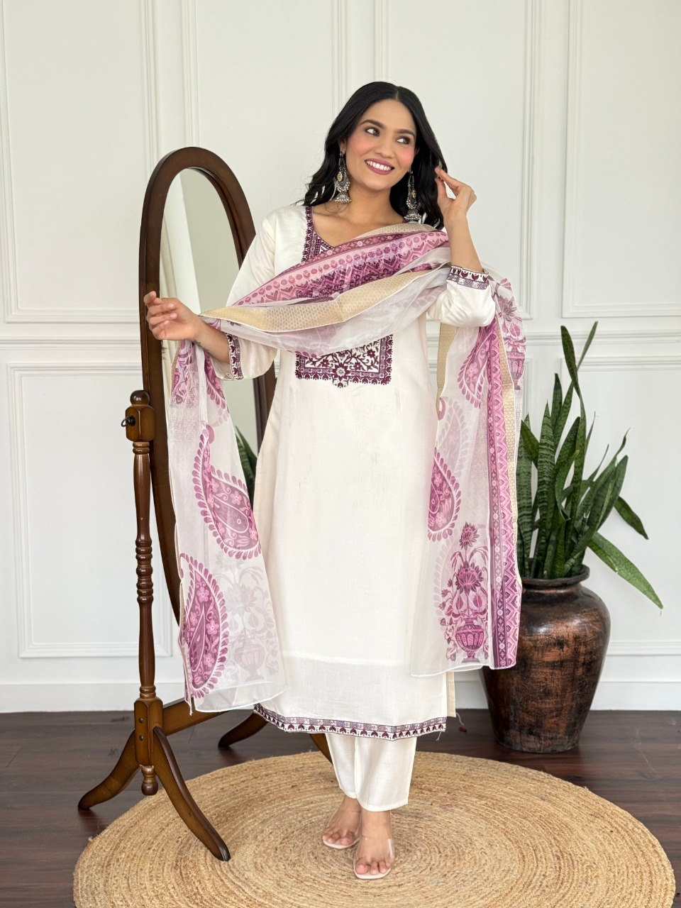 Women's White Embroidered PV Chanderi Kurta Pant Set with Organza Dupatta