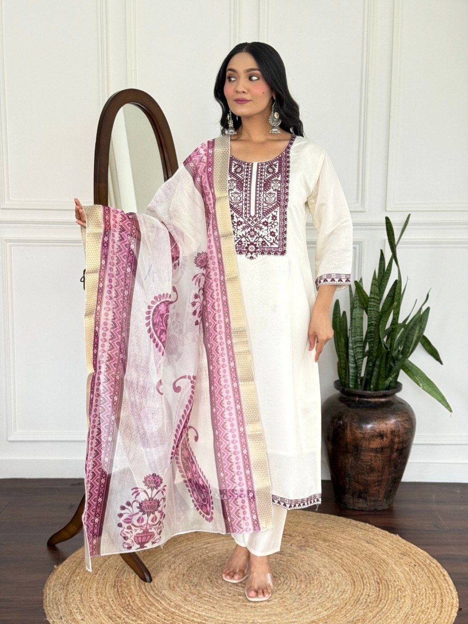Women's White Embroidered PV Chanderi Kurta Pant Set with Organza Dupatta