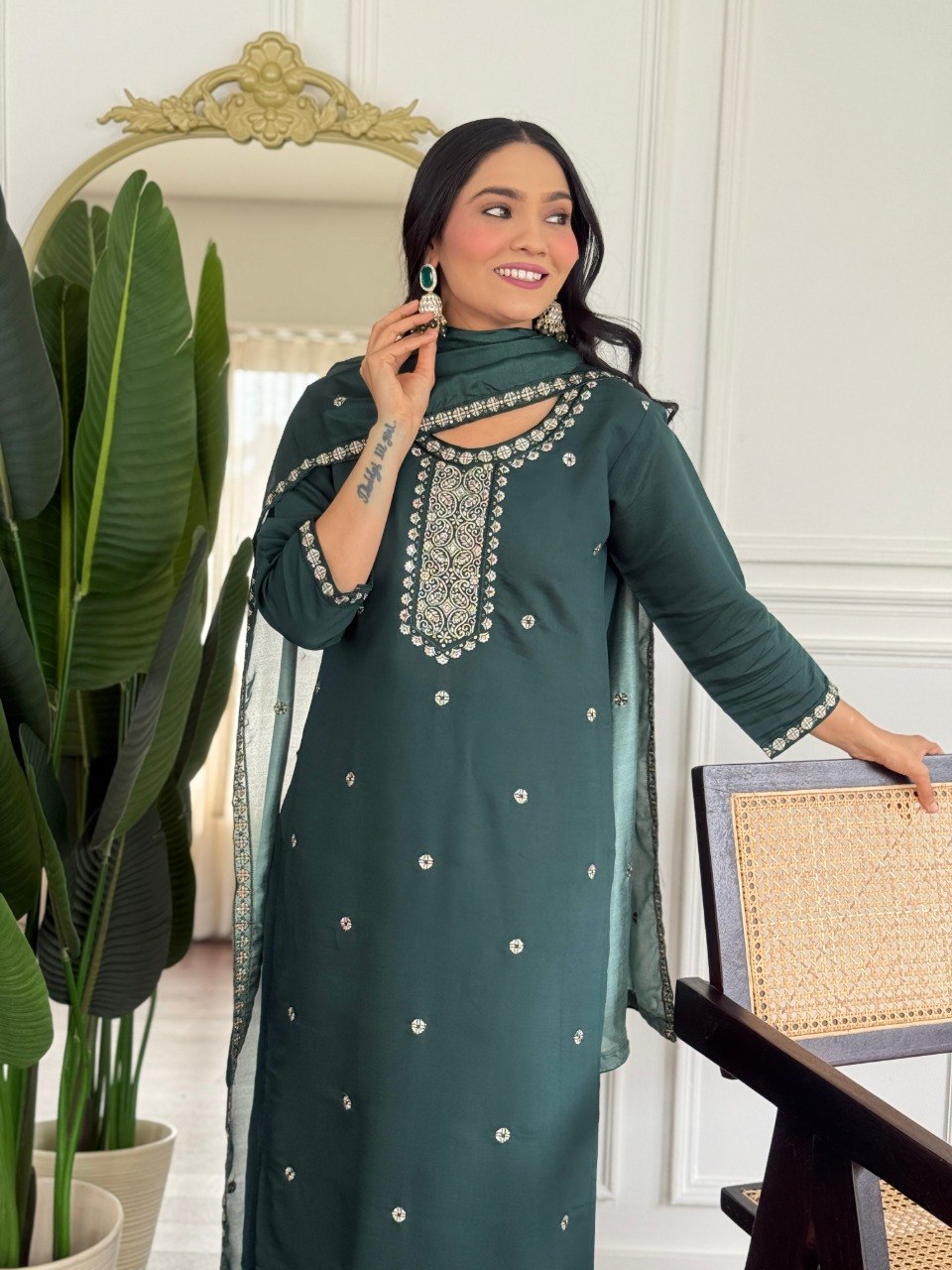 Women's Embroidered PV Chanderi Kurta Pant Set with Silk Dupatta