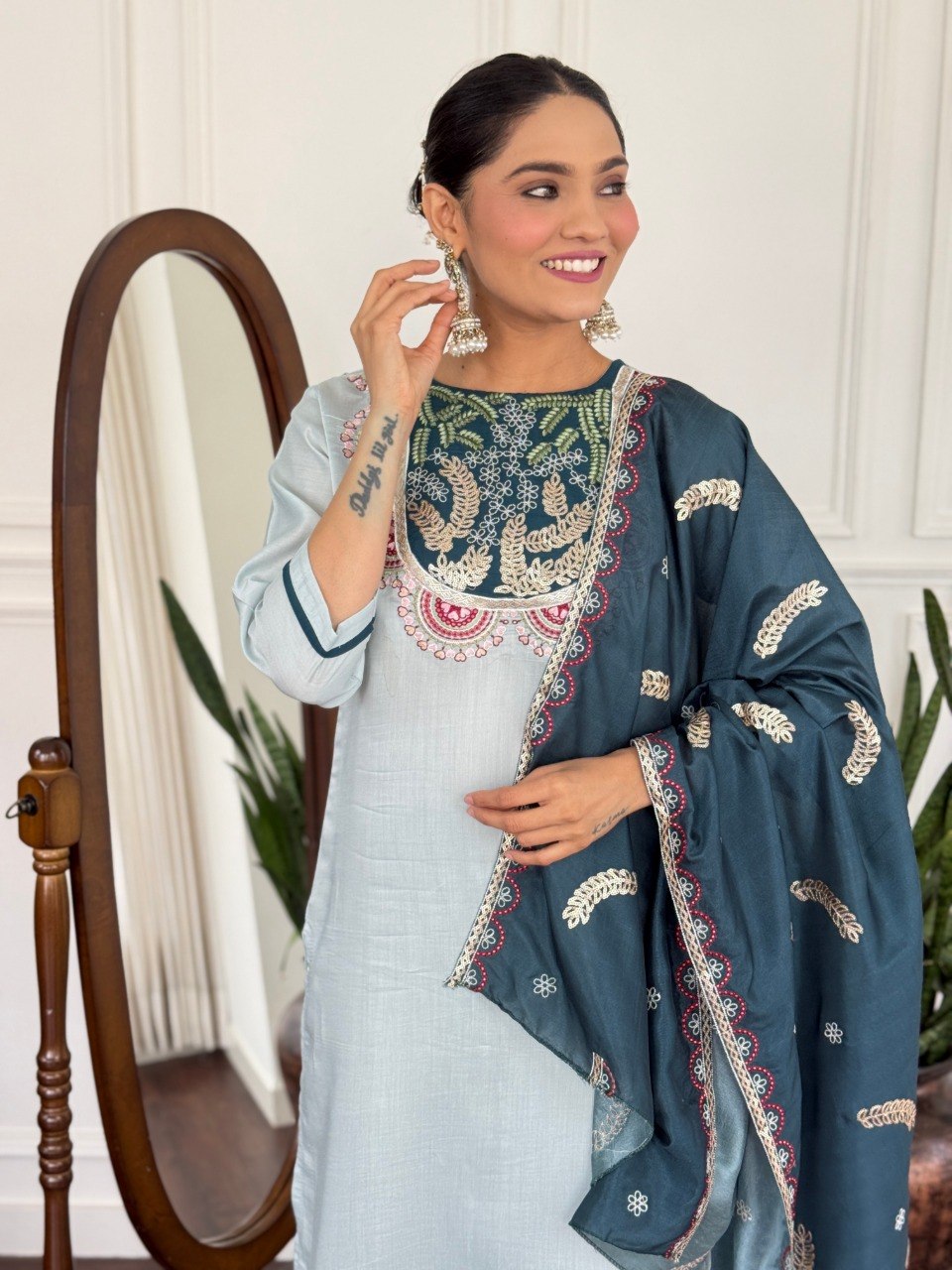 Women's Embroidered PV Chanderi Kurta Pant Set with Silk Dupatta